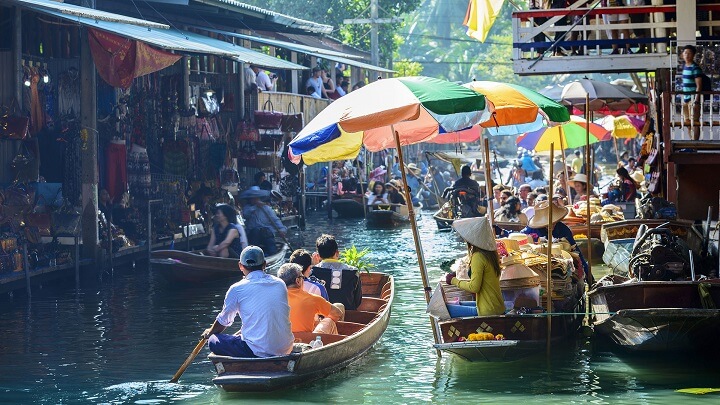 Bali-market-river