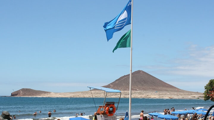 Blue-flag-beach