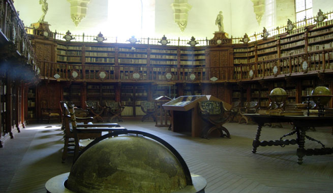 Library-of-the-University-of-Salamanca1