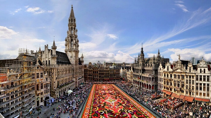 Brussels-square-full