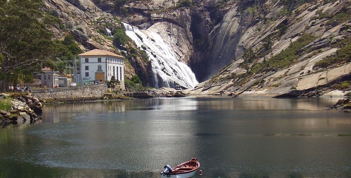 Ezaro Galicia Waterfall1
