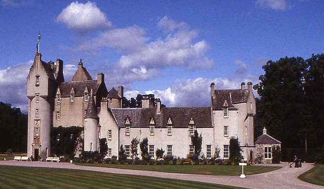 The-Castle-Ballindalloch-in-Scotland