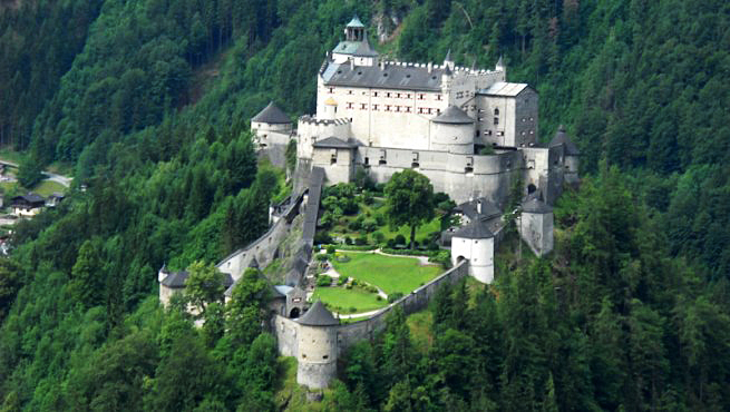 The-Castle-Erlebnisburg-in-Austria-1