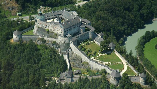 The-Castle-Erlebnisburg-in-Austria-2