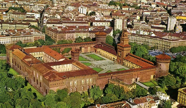 The-Castle-Sforzesco-in-Milan