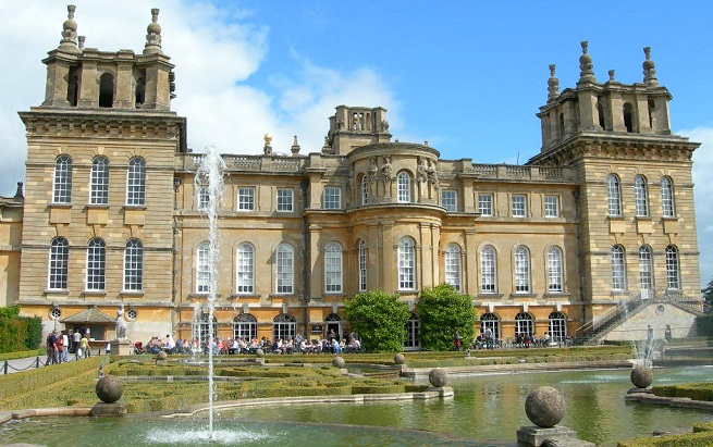 The-Blenheim-Palace-in-Oxford