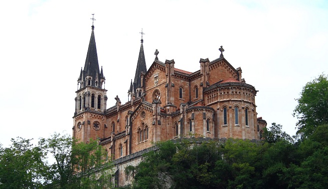 The-Sanctuary-of-Covadonga-in-Asturias-2