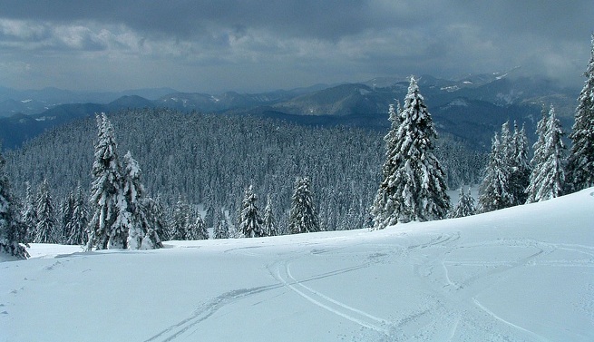Skiing-in-Bulgaria-2
