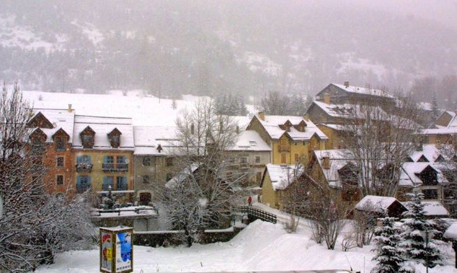 Ski-in-Serre-Chevalier-2