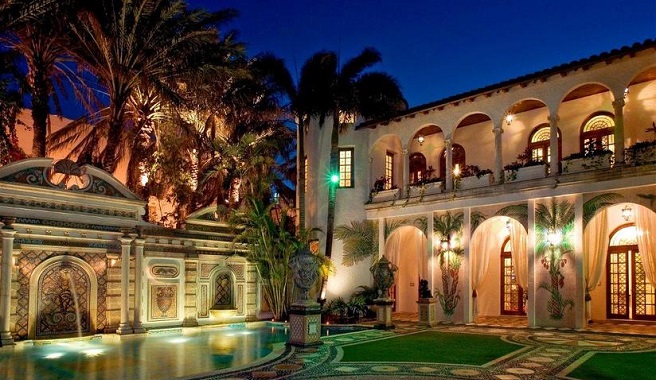 The-Versace-mansion-in-Miami-will-become-a-hotel1