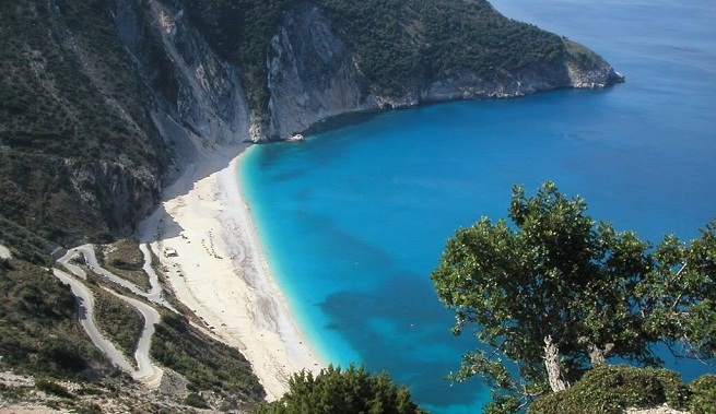 The-beach-of-Bahia-Myrtos-in-Greece