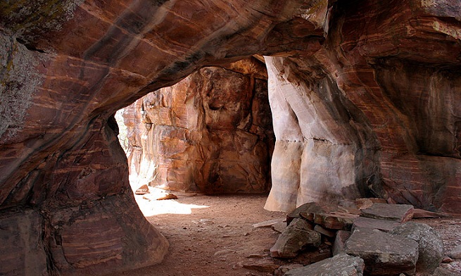 The-Caves-of-Bhimbetka-in-India