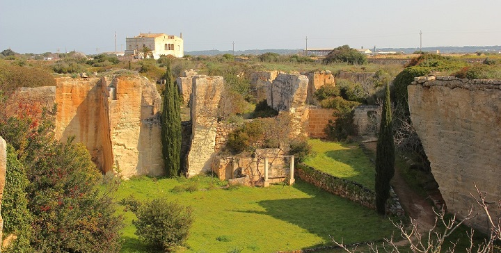 Lithica