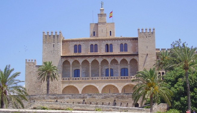 Palace-of-la-Almudaina-in-Palma-de-Mallorca-1
