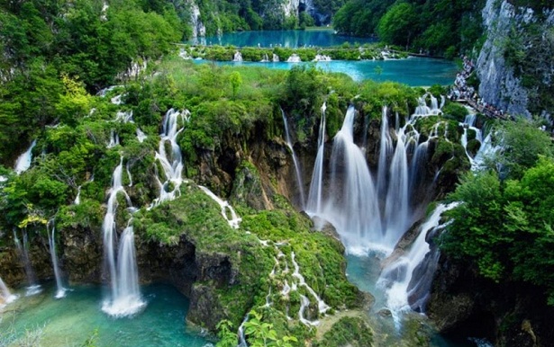 Plitvice-Lakes-National-Park-in-Croatia
