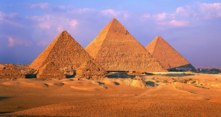 Pyramids of Giza1