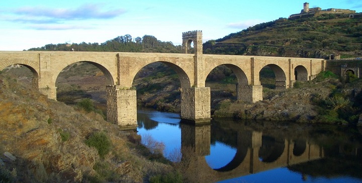 Alcantara Bridge