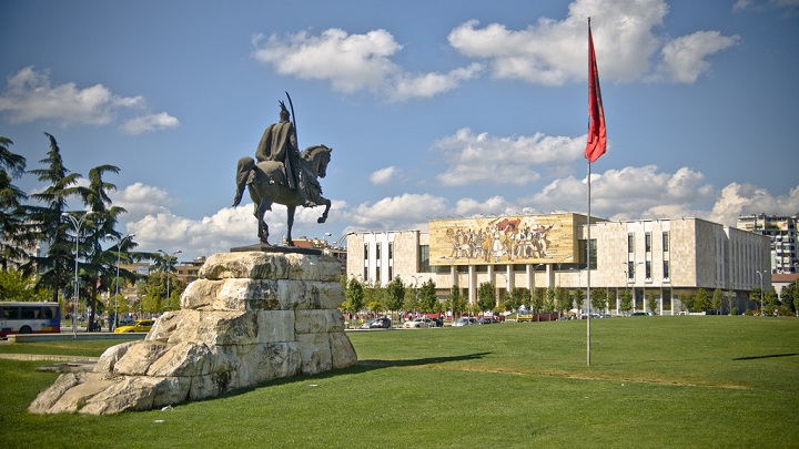 Tirana1