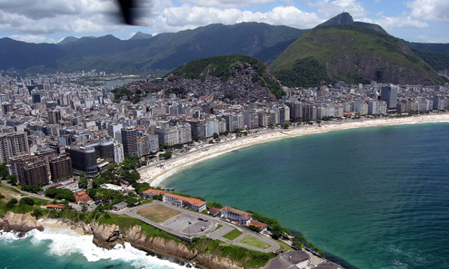 Travel-to-Copacabana-in-Brazil