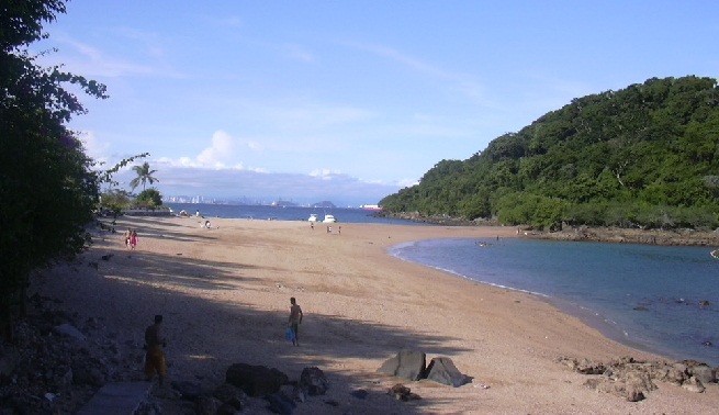 Travel-to-the-Island-Taboga-in-Panama