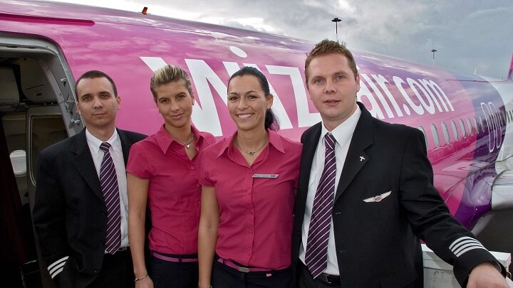 Wizz-Air-crew
