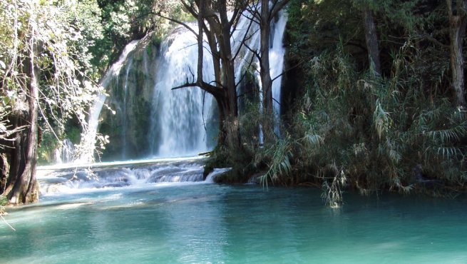 waterfalls-of-blue-water-mexico-3