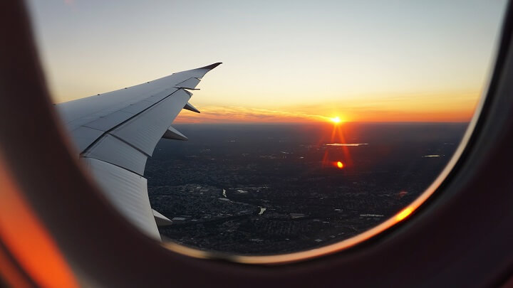 photo-window-plane