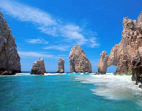 los-cabos-offers-all-its-natural-beauty-to-husbands_expand
