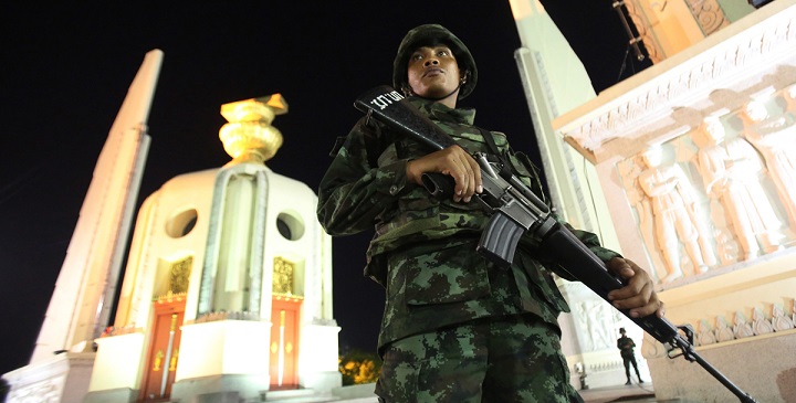 do not travel to Thailand coup1