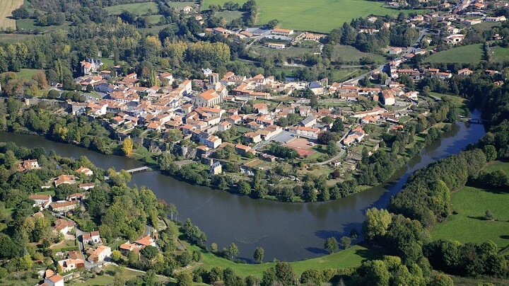 village-France-Vouvant