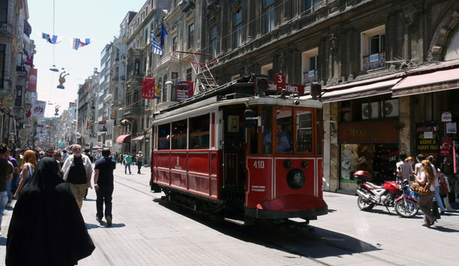 tram-nostalgic-istanbul